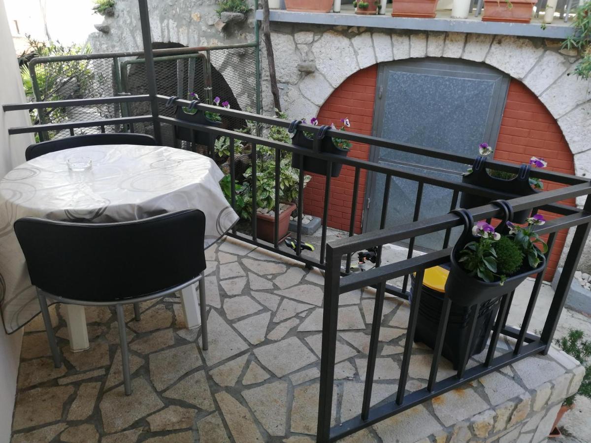 Appartement Centar Njivice Extérieur photo