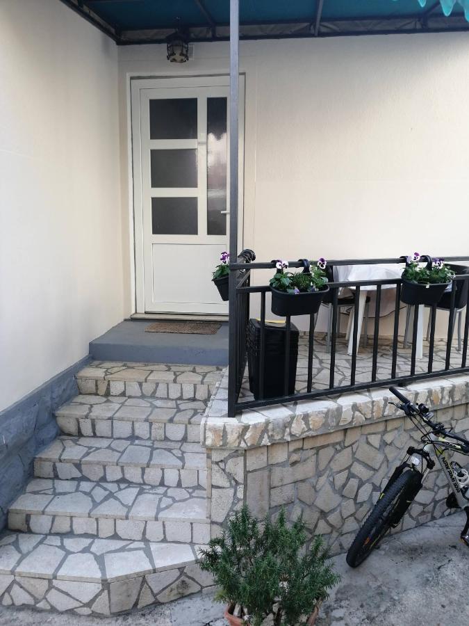 Appartement Centar Njivice Extérieur photo